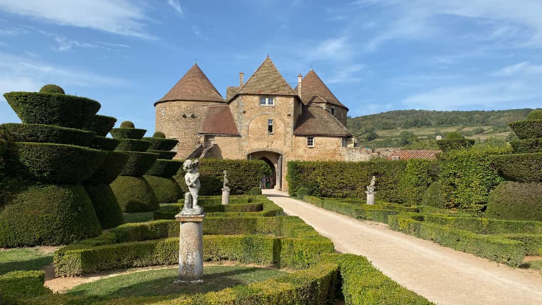 Kastelen in Sa&ocirc;ne-et-Loire en een lekker plekje&hellip;