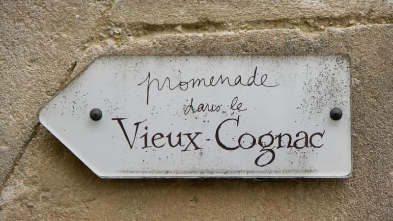 Is het Cognac of cognac?