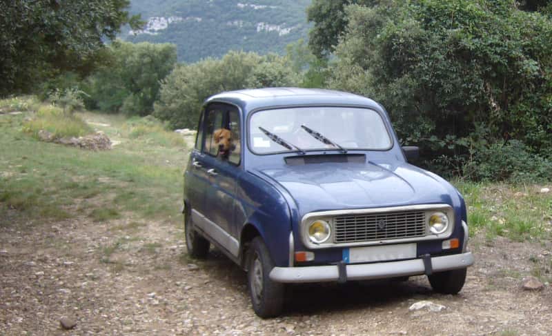 Hoe start je een Renault 4 in de Gard?